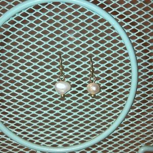 pearl dangle earrings!!